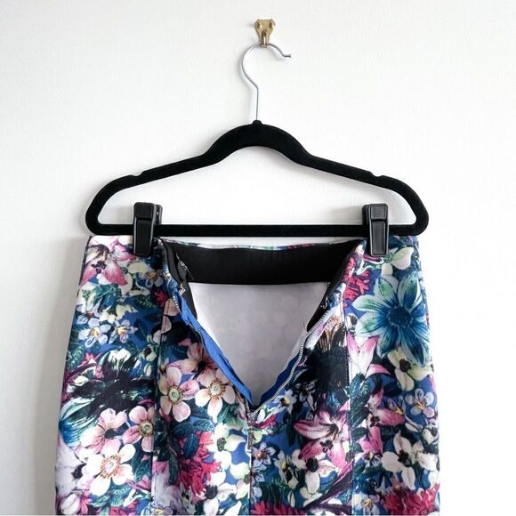 Guess Floral Pencil Skirt Stretch Scuba Back Zip Vented Women's S - Picture 4 of 10